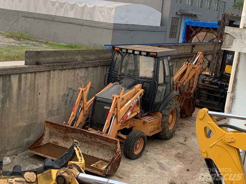 CASE 580 M Ekskavatori-iekrāvēji