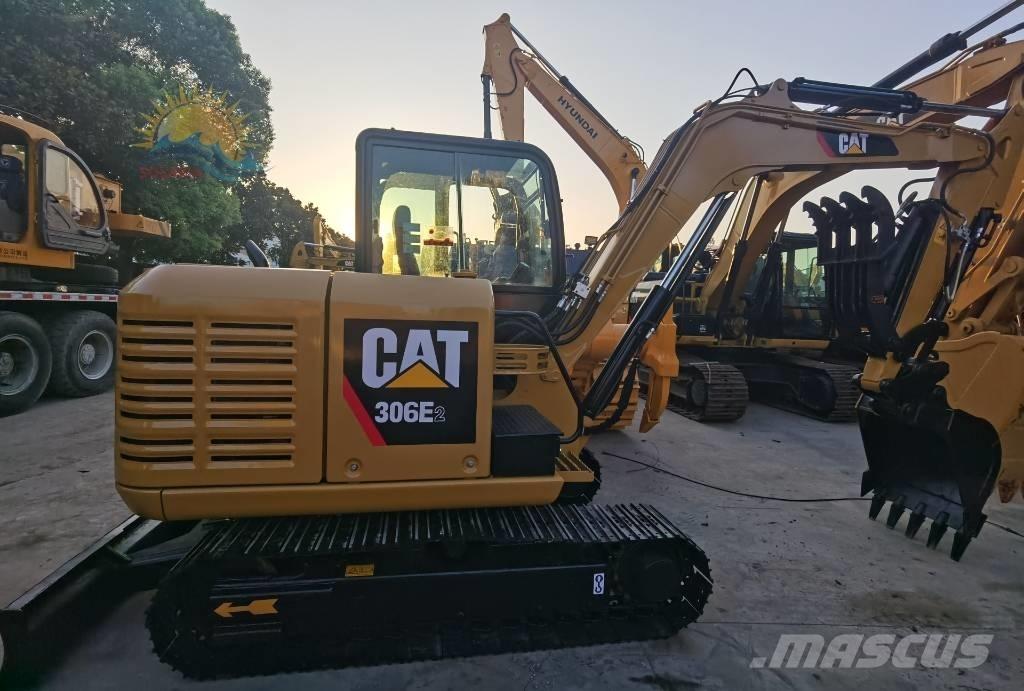 CAT 306E2 Kāpurķēžu ekskavatori