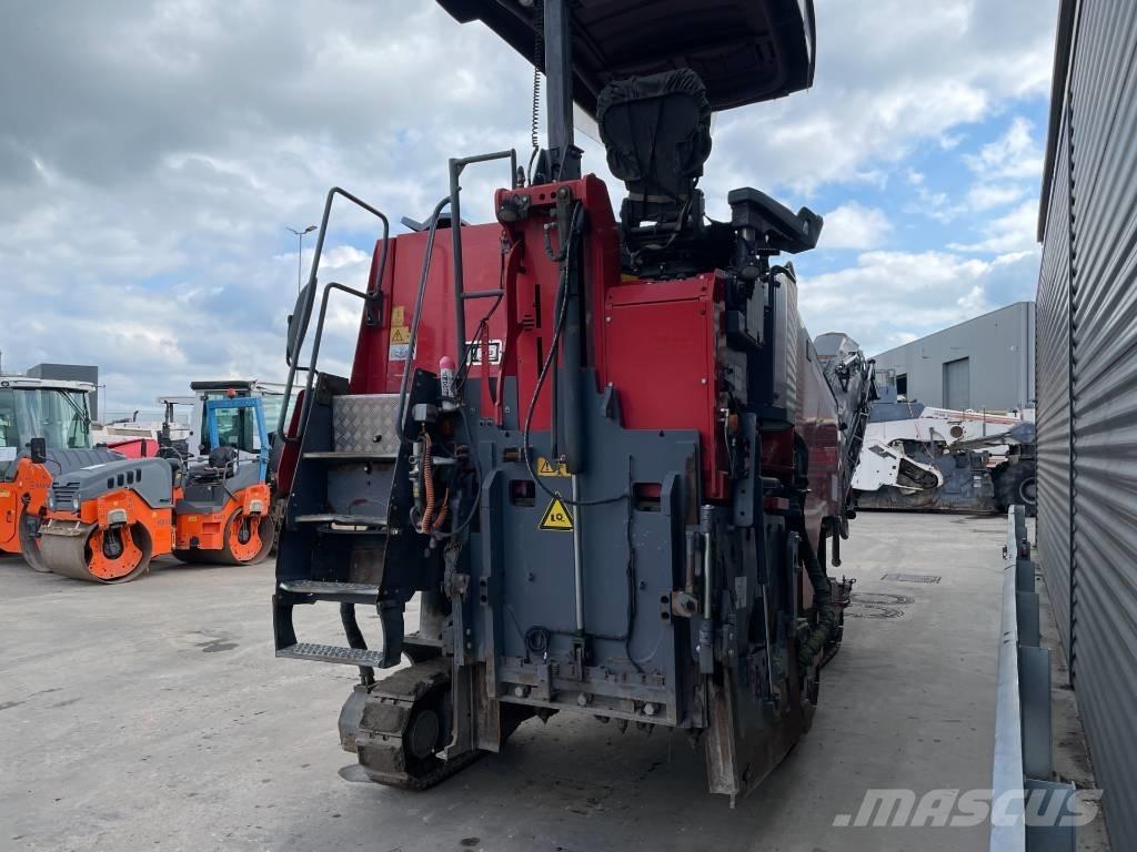 Wirtgen W 100 CFI Asfalta dzesēšanas iekārtas