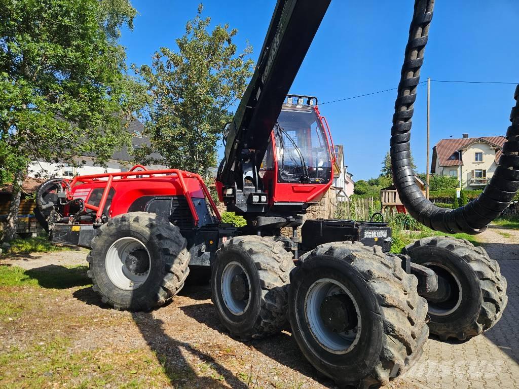 Komatsu 951 Harvesteri