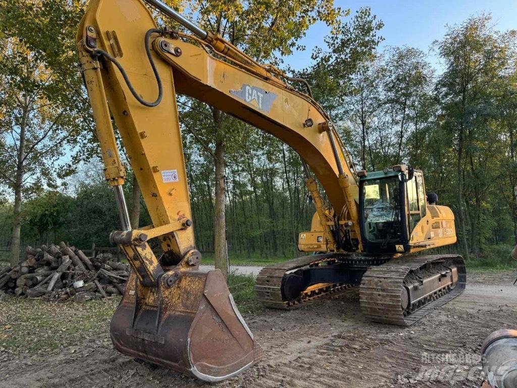 CAT 330CL Kāpurķēžu ekskavatori
