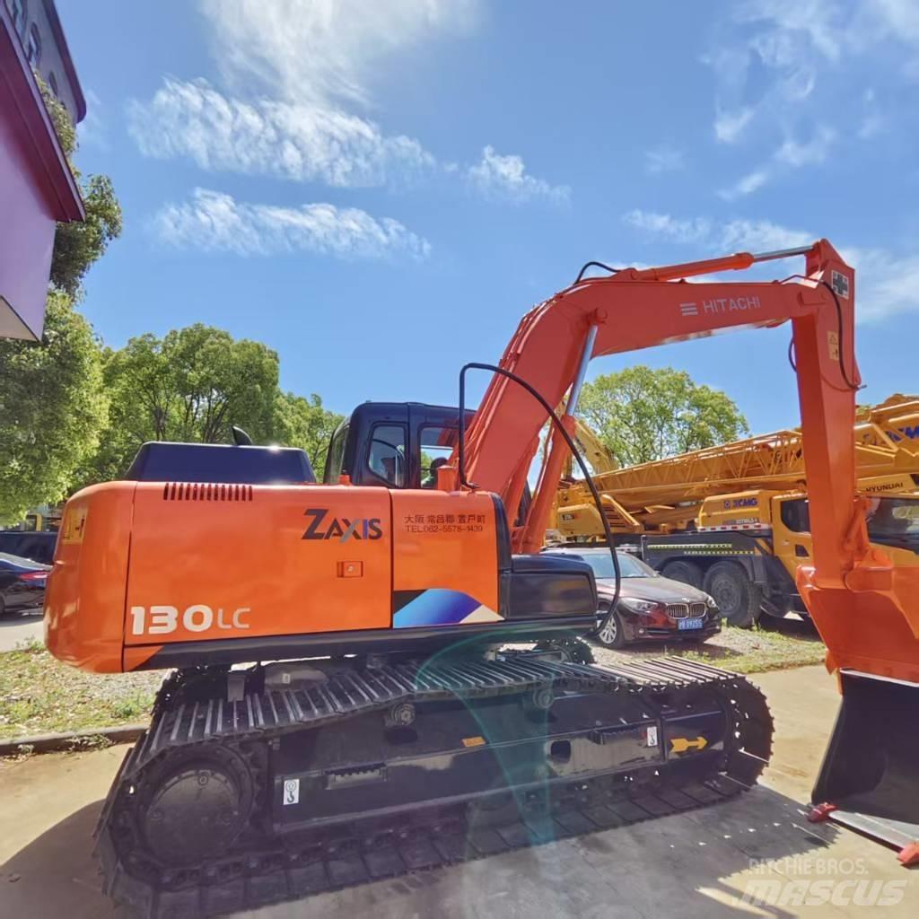 Hitachi ZX 130 Kāpurķēžu ekskavatori