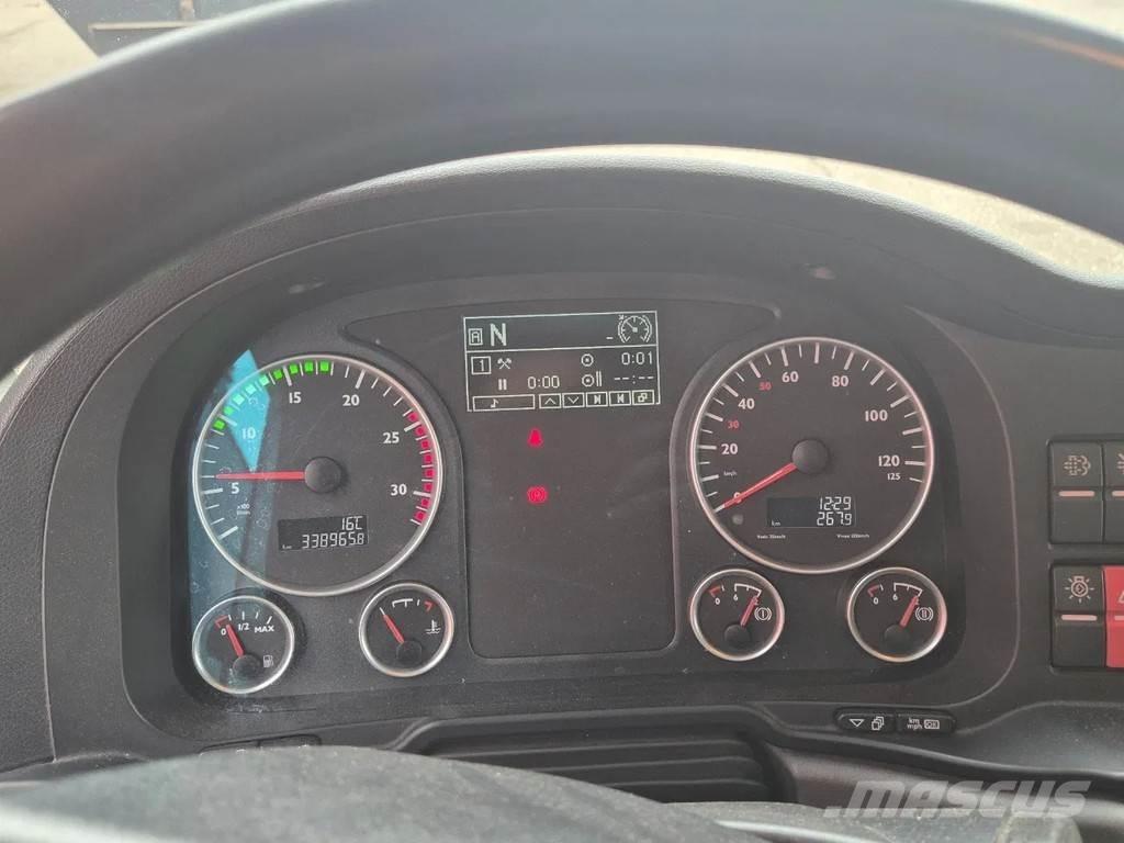MAN 26.402 Visurgājēji celtņi