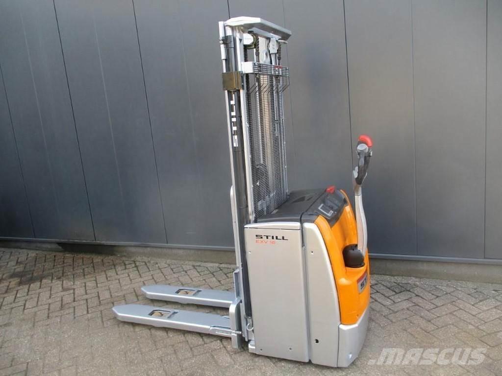 Still EXV16 Zemie palešu pacēlāji