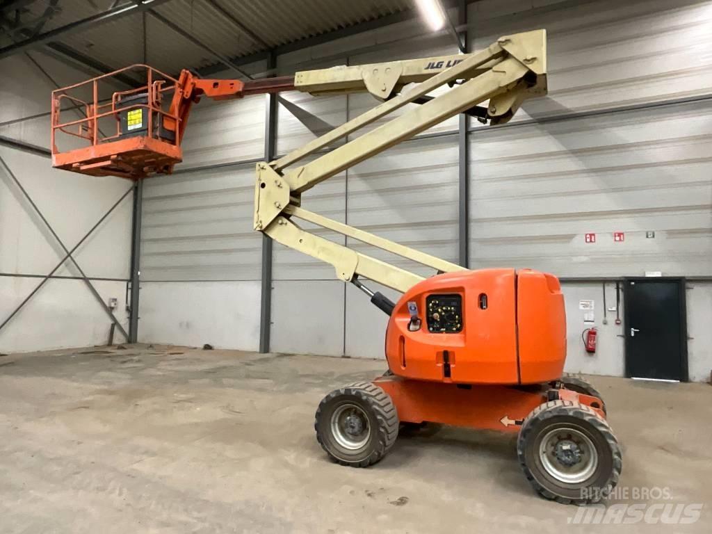 JLG 450 AJ Strēles pacēlāji