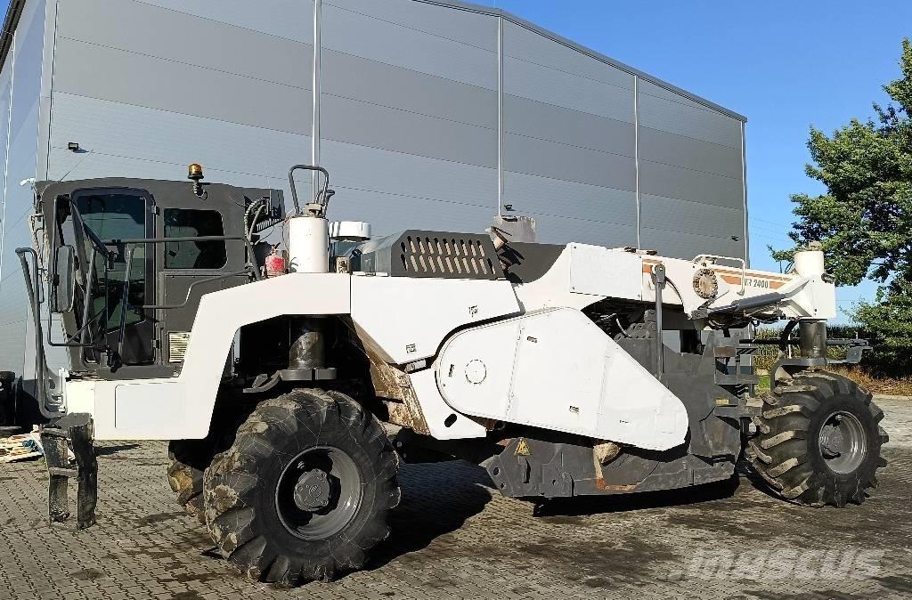 Wirtgen WR 2400 Asfalta savācējs