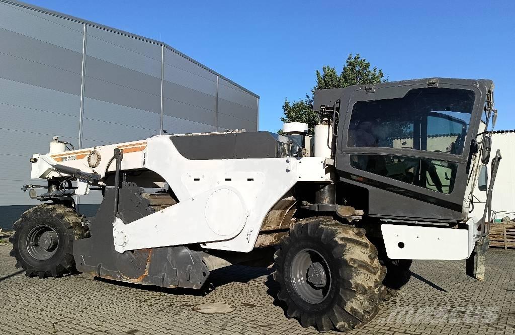Wirtgen WR 2400 Asfalta savācējs