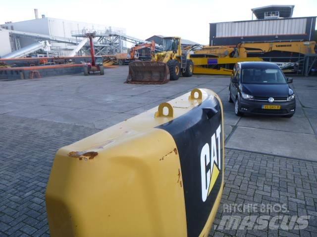 CAT 336 F L Šasija un piekare
