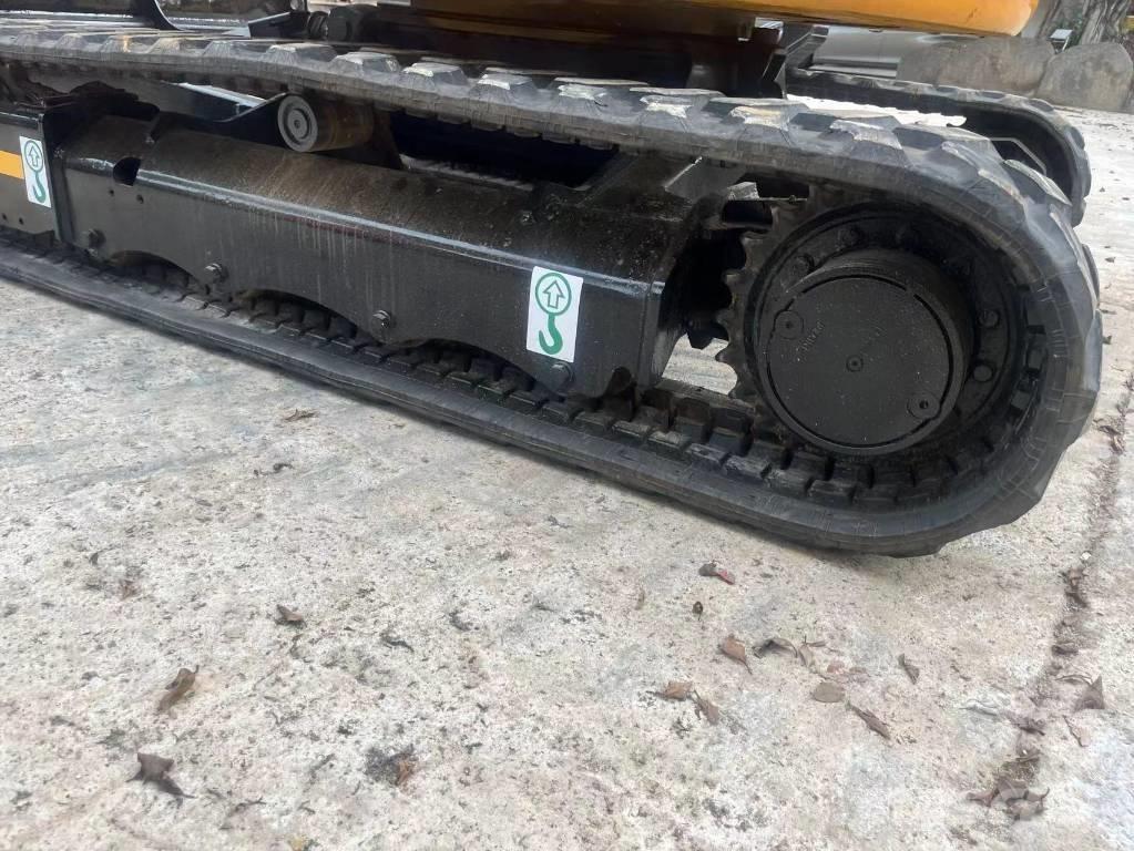 JCB 8035 Kāpurķēžu ekskavatori
