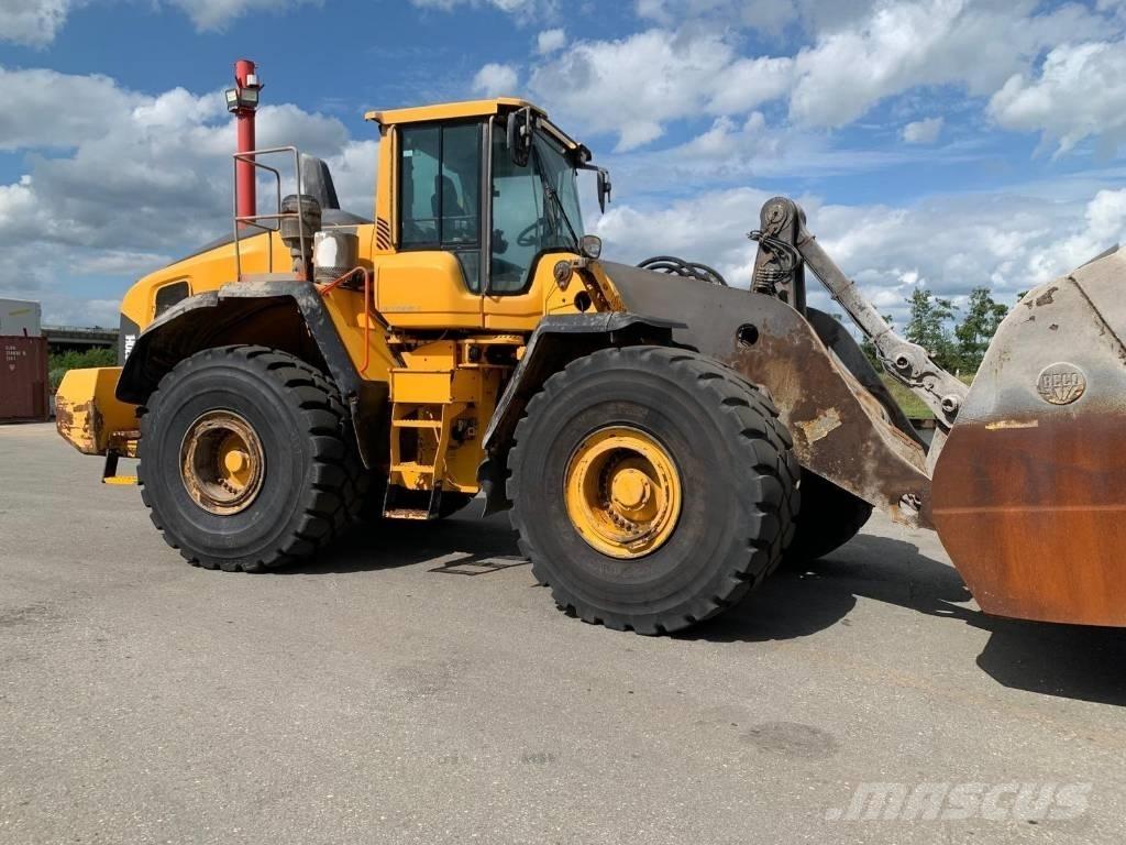 Volvo L 220 H Iekrāvēji uz riteņiem