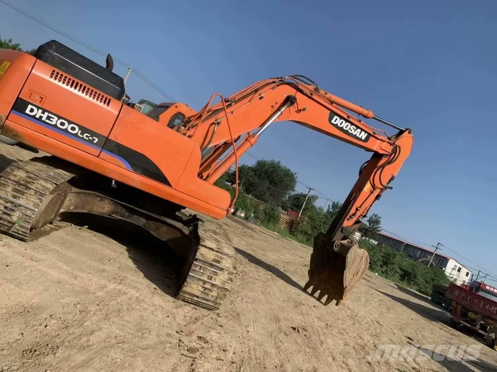 Doosan DH300 Kāpurķēžu ekskavatori
