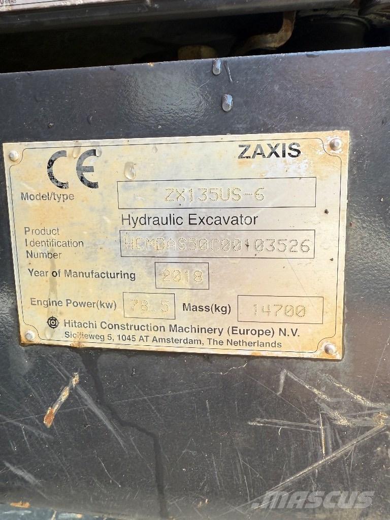 Hitachi ZX 135 US-6 Kāpurķēžu ekskavatori