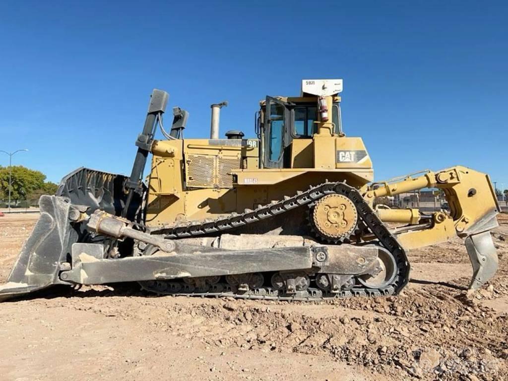 CAT D10R Kāpurķēžu buldozeri