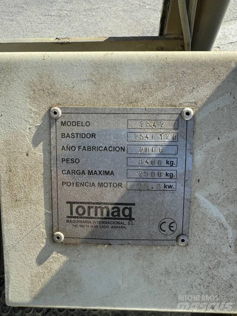 Tormaq 2542 Teleskopiskie manipulatori