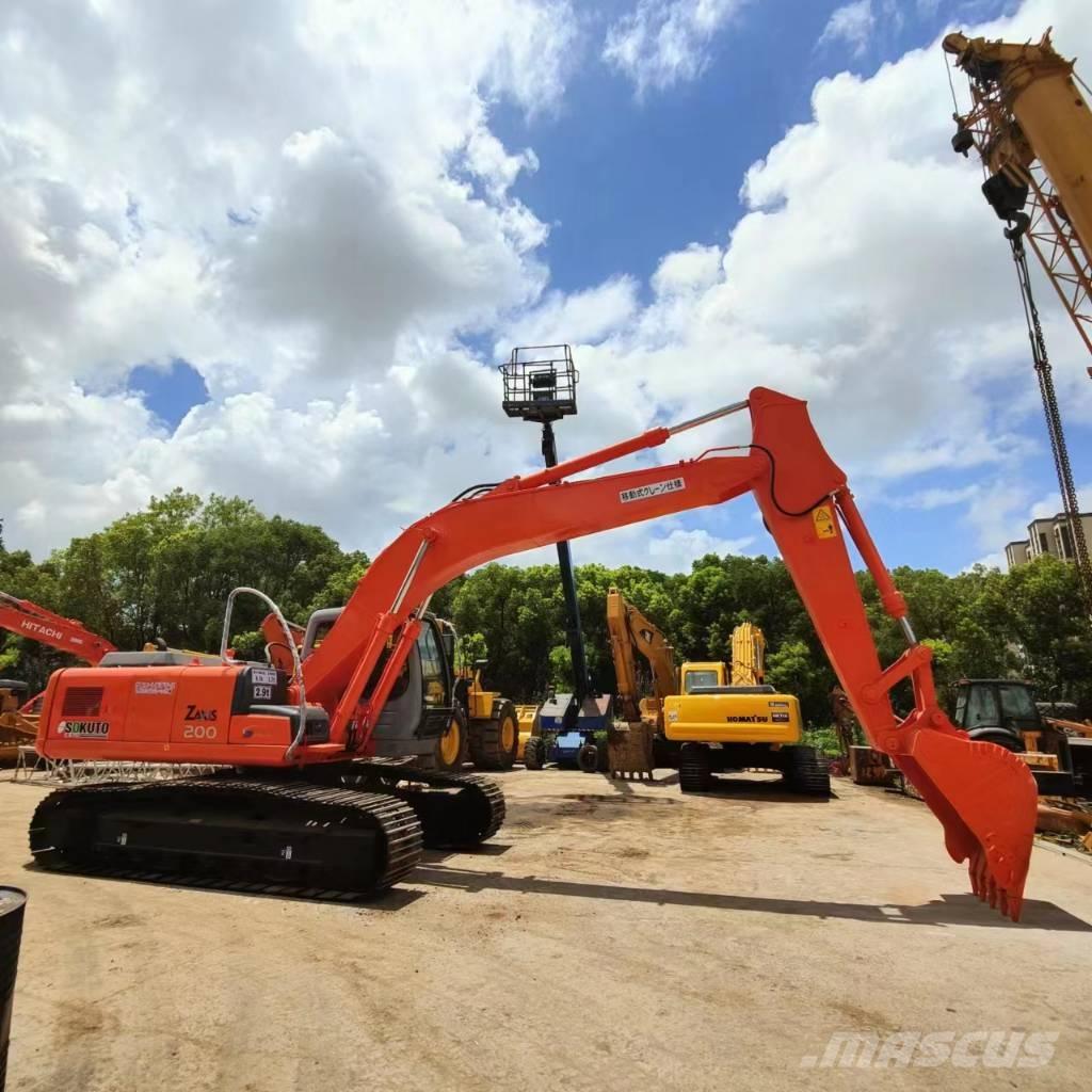 Hitachi ZAXIS 200-3G Kāpurķēžu ekskavatori