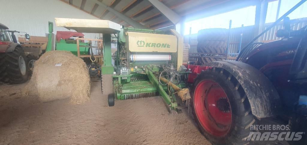 Krone multi cut 1500 Rituļu preses