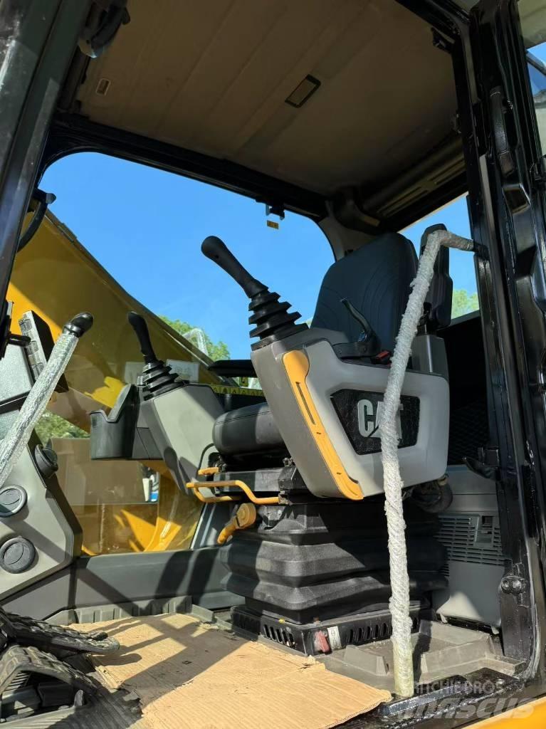 CAT 320 GC Kāpurķēžu ekskavatori