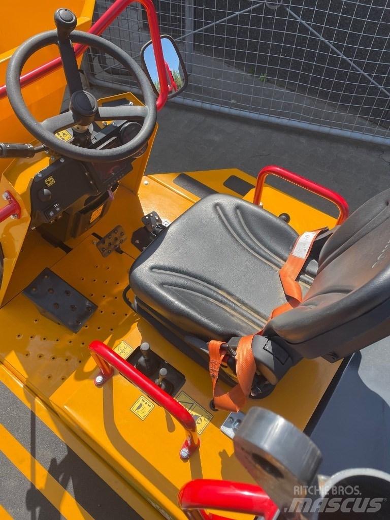 Thwaites T300H Mini pašizgāzēji