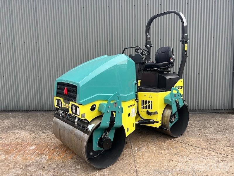Ammann ARX 26 Divvalču grunts veltņi