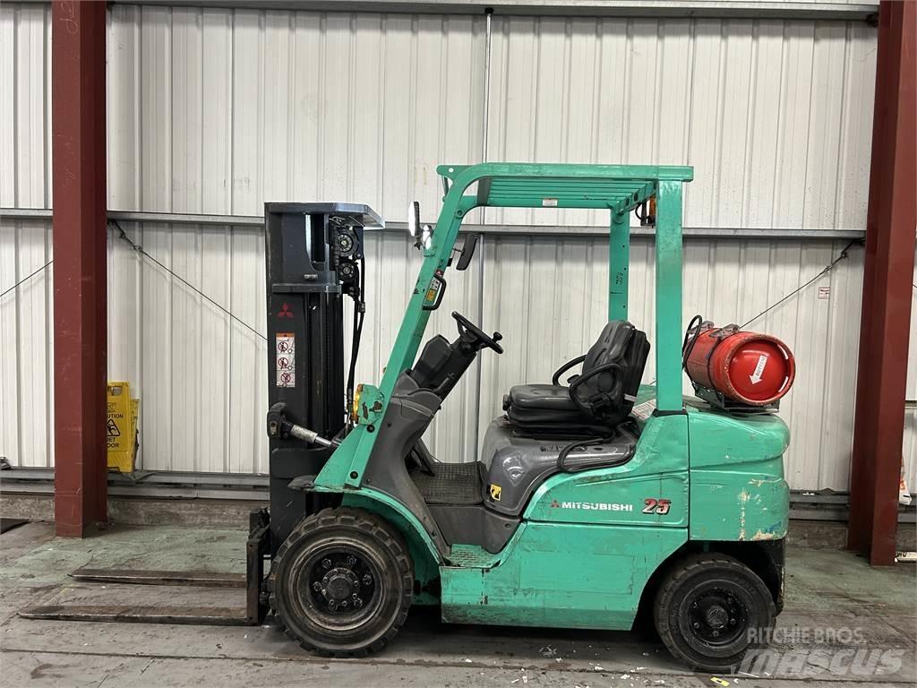 Mitsubishi FG25NT LPG tehnika