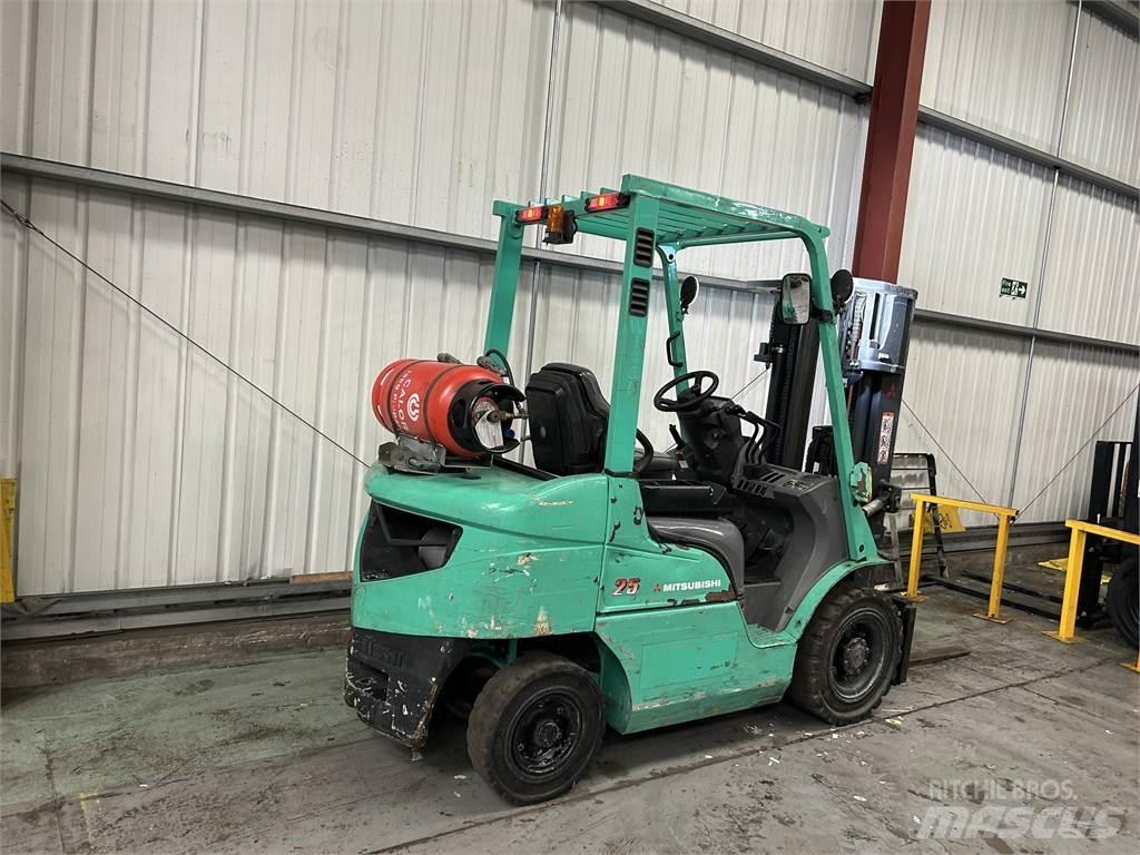 Mitsubishi FG25NT LPG tehnika