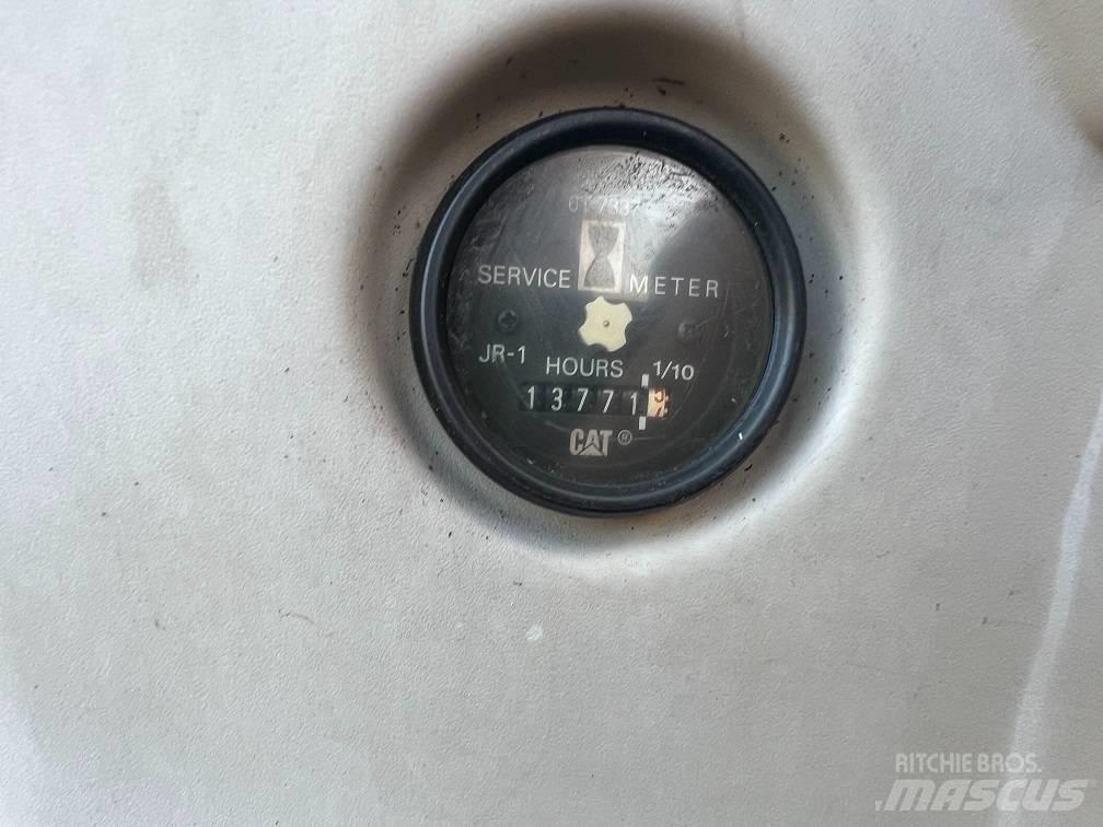 CAT 317 Kāpurķēžu ekskavatori