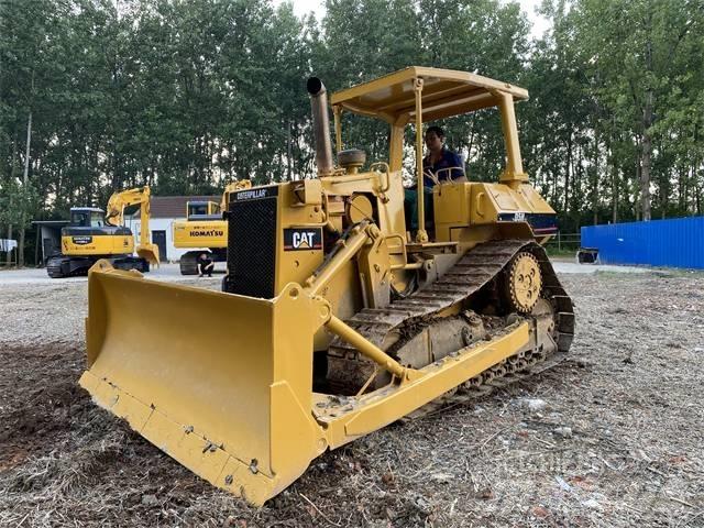 CAT D5G Kāpurķēžu buldozeri