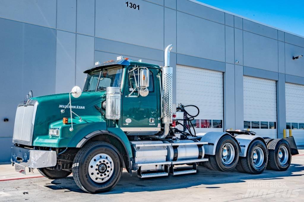 Western Star 4900 SB Vilcēji