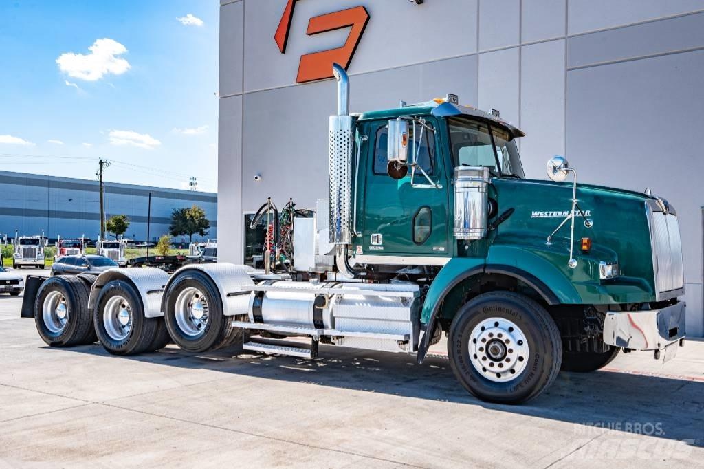 Western Star 4900 SB Vilcēji