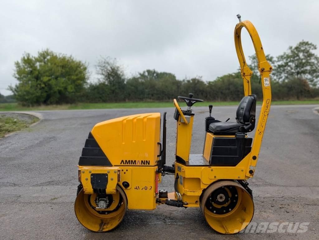 Ammann AV 20-2 Divvalču grunts veltņi