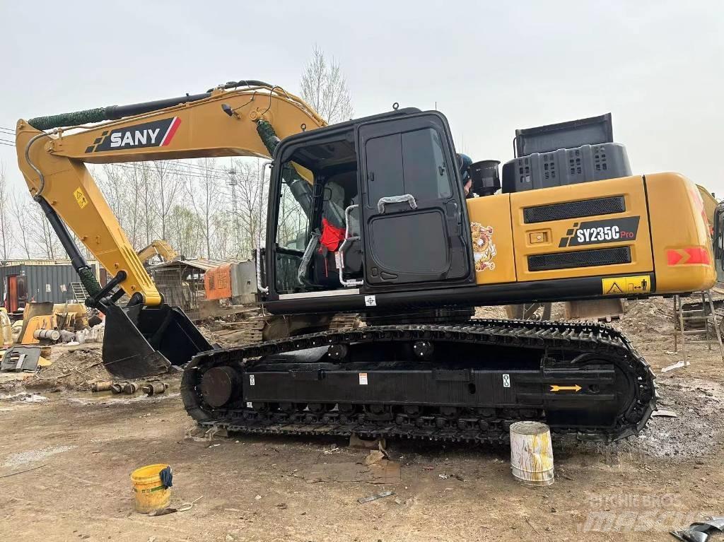 Sany SY 235 C Kāpurķēžu ekskavatori