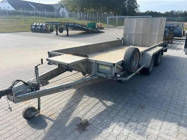 Ifor Williams GP 146 Mazgabarīta treileri