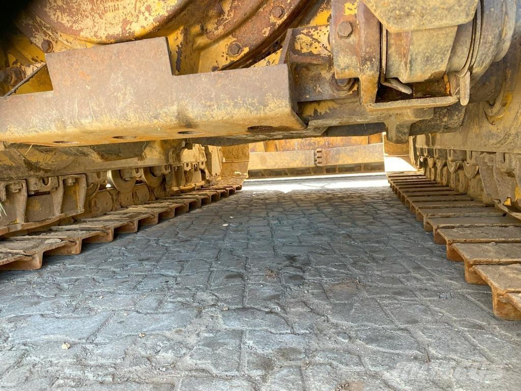 CAT D6T XW NVT Kāpurķēžu buldozeri