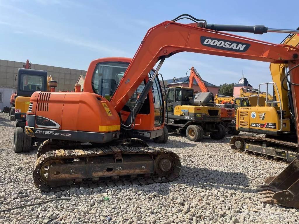 Doosan DX 85 Vidēja lieluma ekskavatori 7 t - 12 t