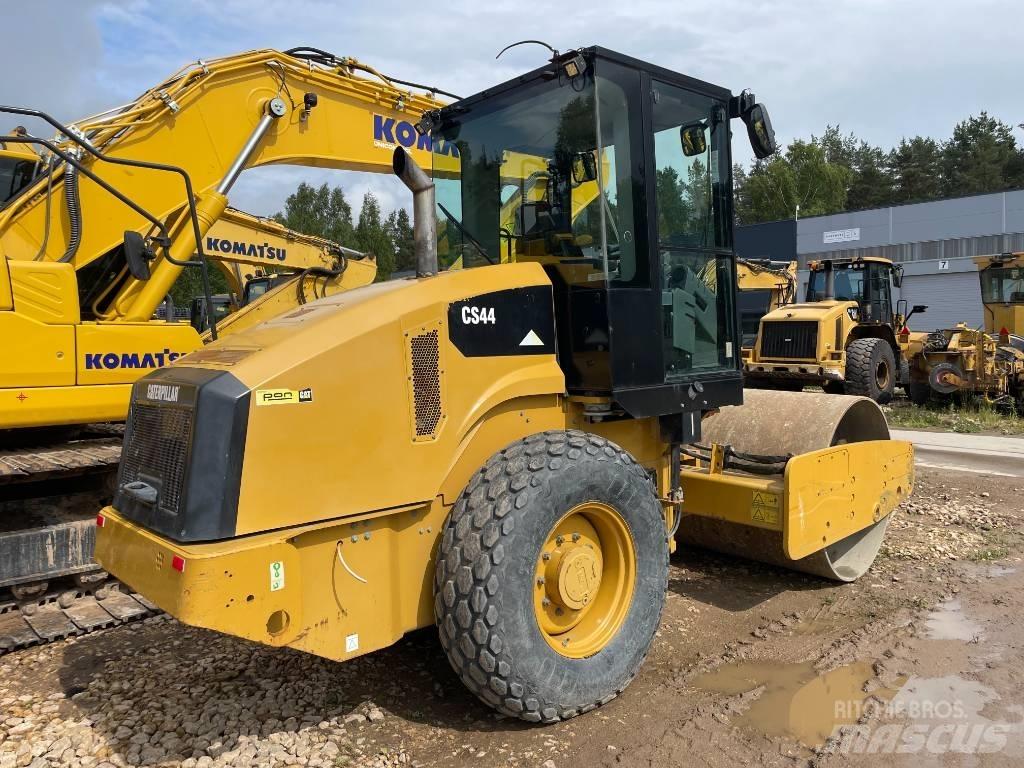 CAT CS44 Vienvalča grunts veltņi