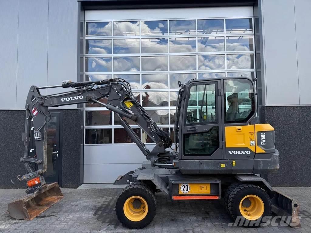 Volvo EW60E | A/C Vidēja lieluma ekskavatori 7 t - 12 t
