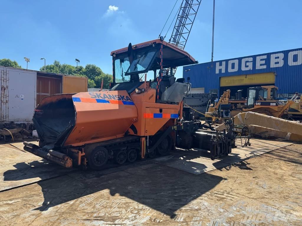 CAT AP 555 E Asfalta klājēji