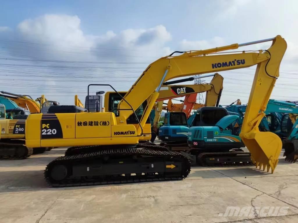 Komatsu PC 220 Kāpurķēžu ekskavatori