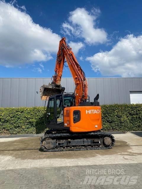 Hitachi 135US-6 Kāpurķēžu ekskavatori