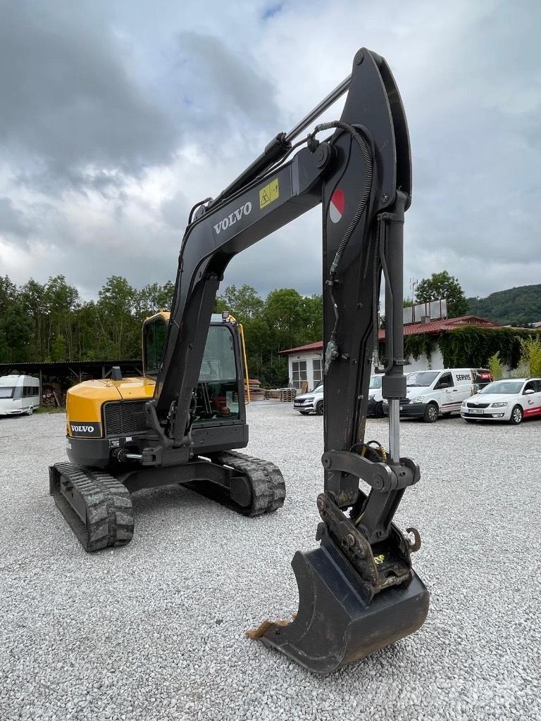 Volvo ECR88D Vidēja lieluma ekskavatori 7 t - 12 t