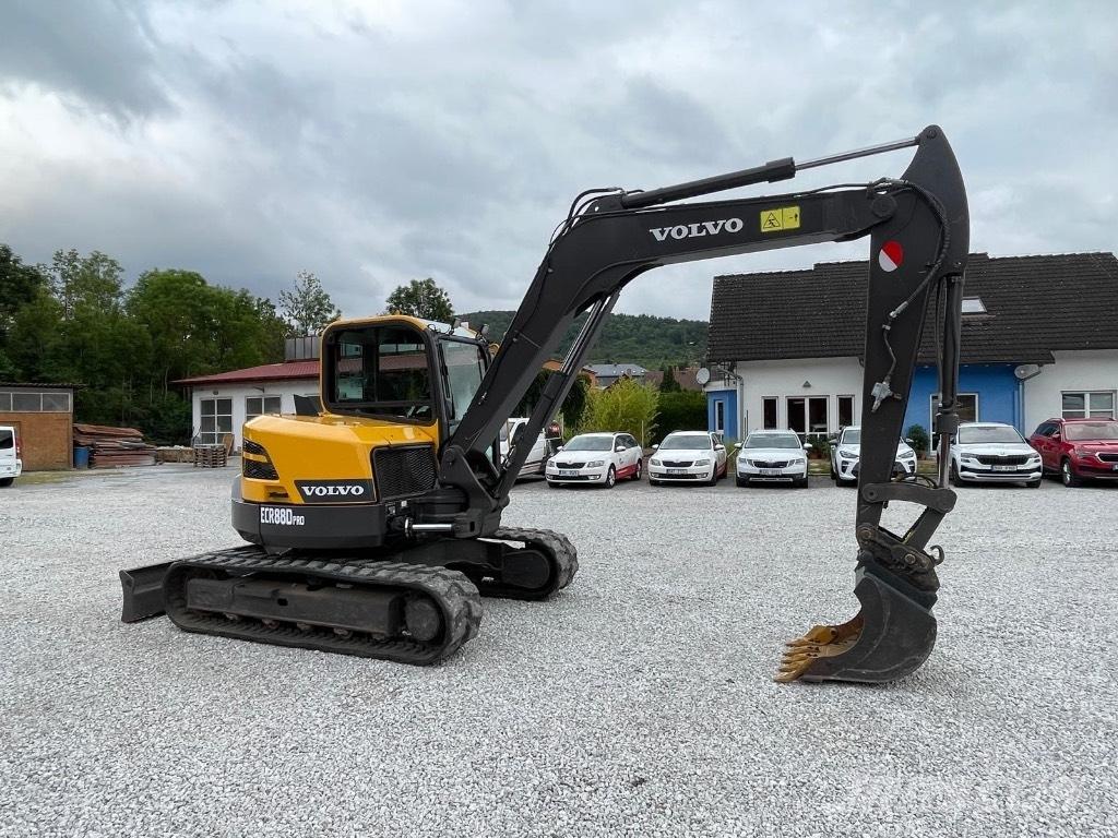 Volvo ECR88D Vidēja lieluma ekskavatori 7 t - 12 t