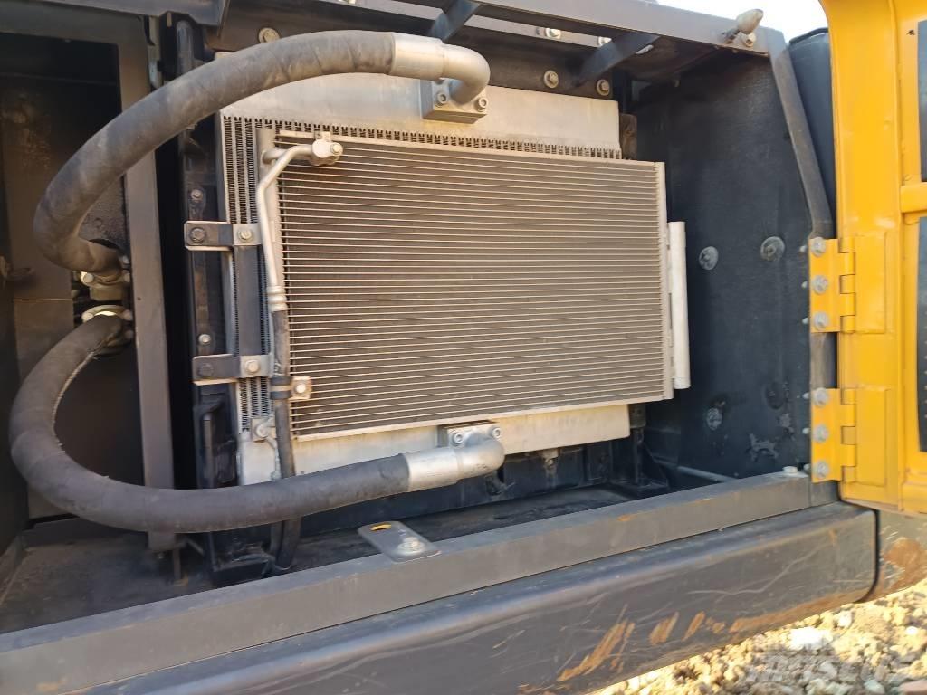 Volvo EC 240 Kāpurķēžu ekskavatori