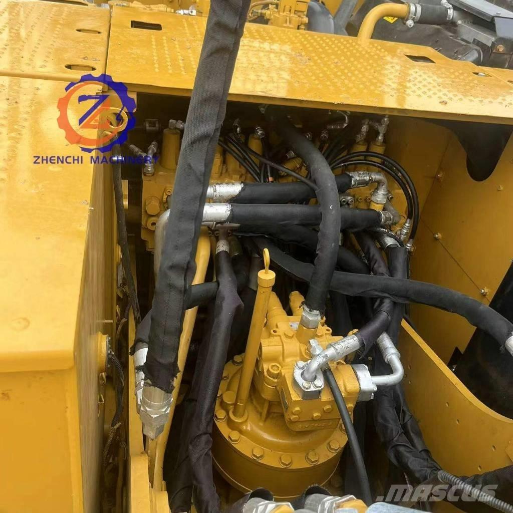 CAT 320 D2 Kāpurķēžu ekskavatori