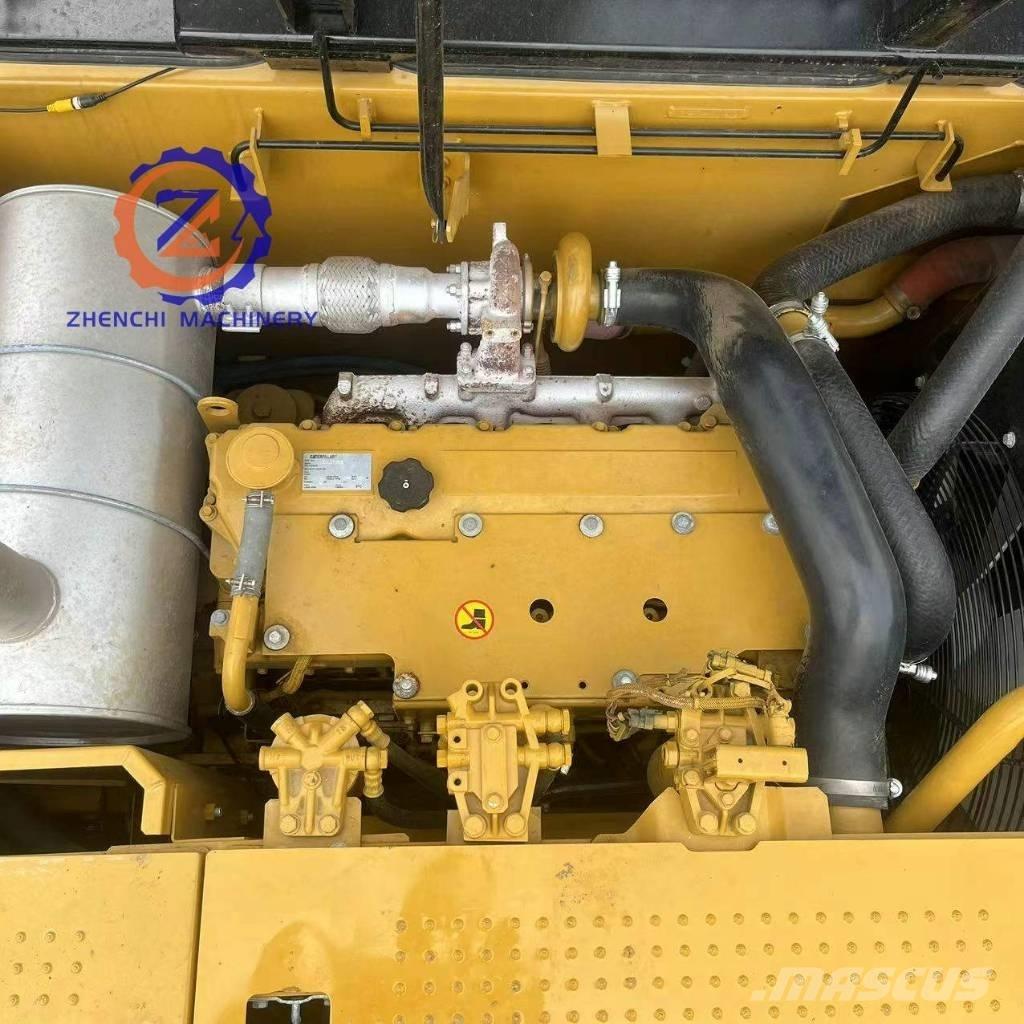CAT 320 D2 Kāpurķēžu ekskavatori