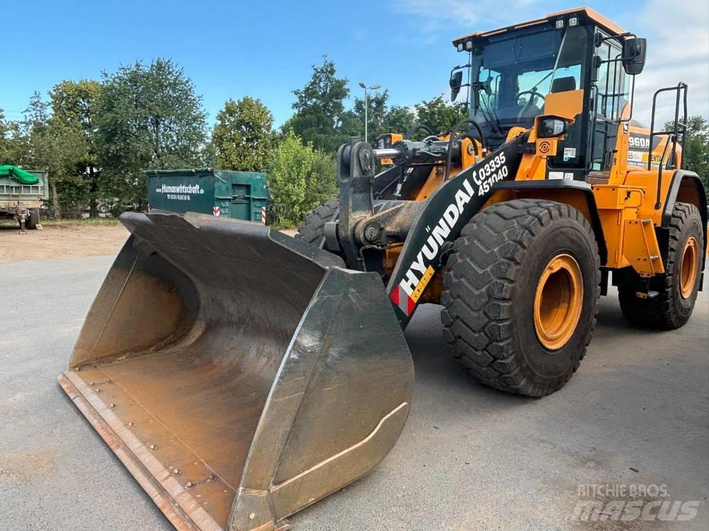 Hyundai HL 960 A Iekrāvēji uz riteņiem