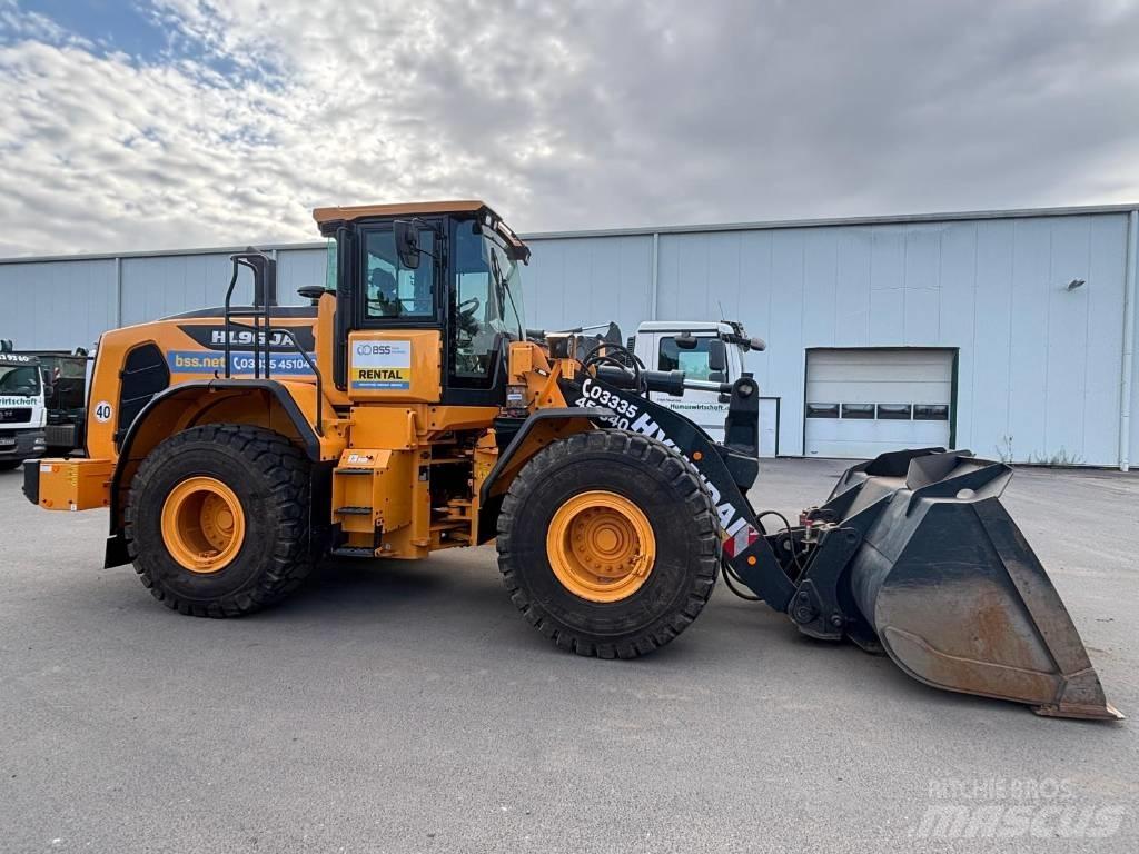 Hyundai HL 960 A Iekrāvēji uz riteņiem