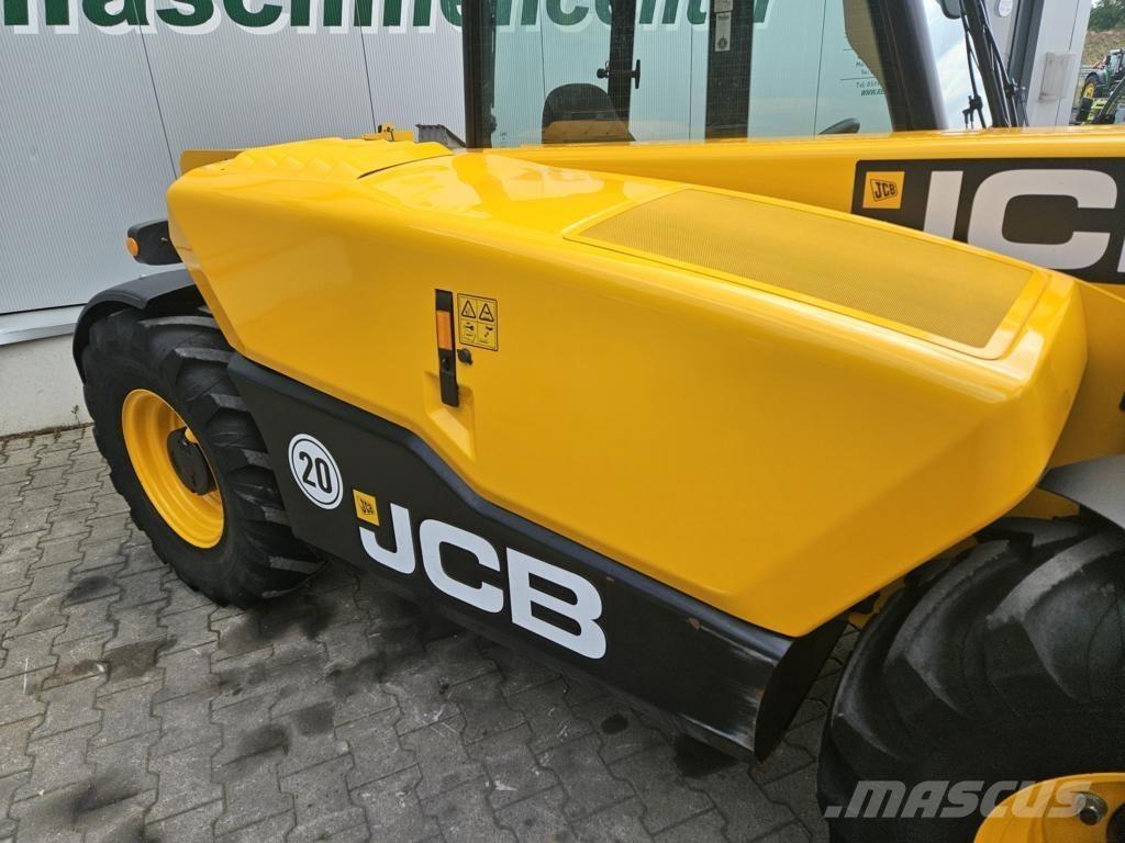 JCB 525-60 Teleskopiskie manipulatori