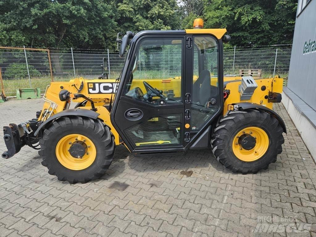 JCB 525-60 Teleskopiskie manipulatori