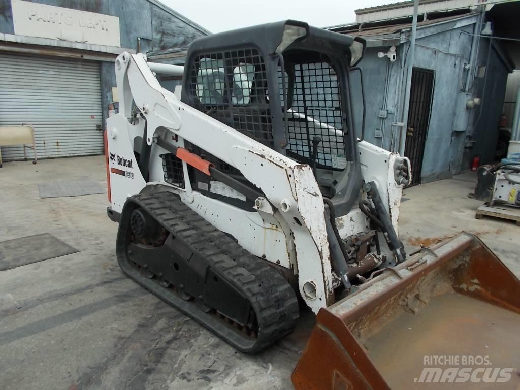 Bobcat T590 Lietoti riteņu kompaktiekrāvēji