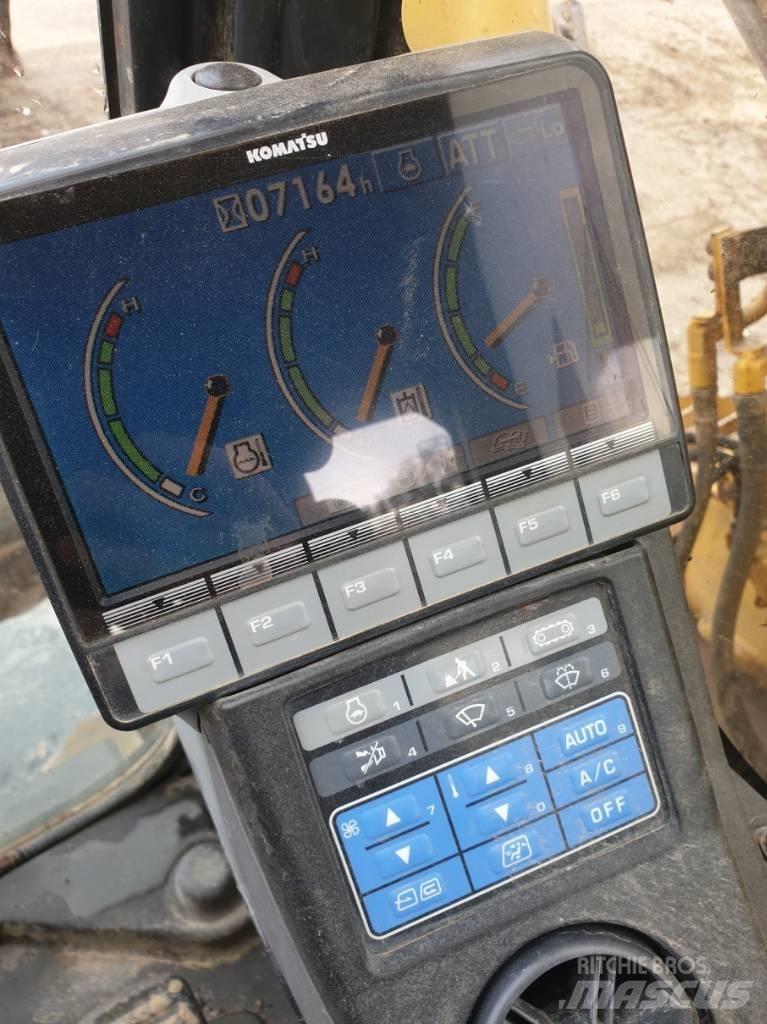 Komatsu PC138US-8 Kāpurķēžu ekskavatori